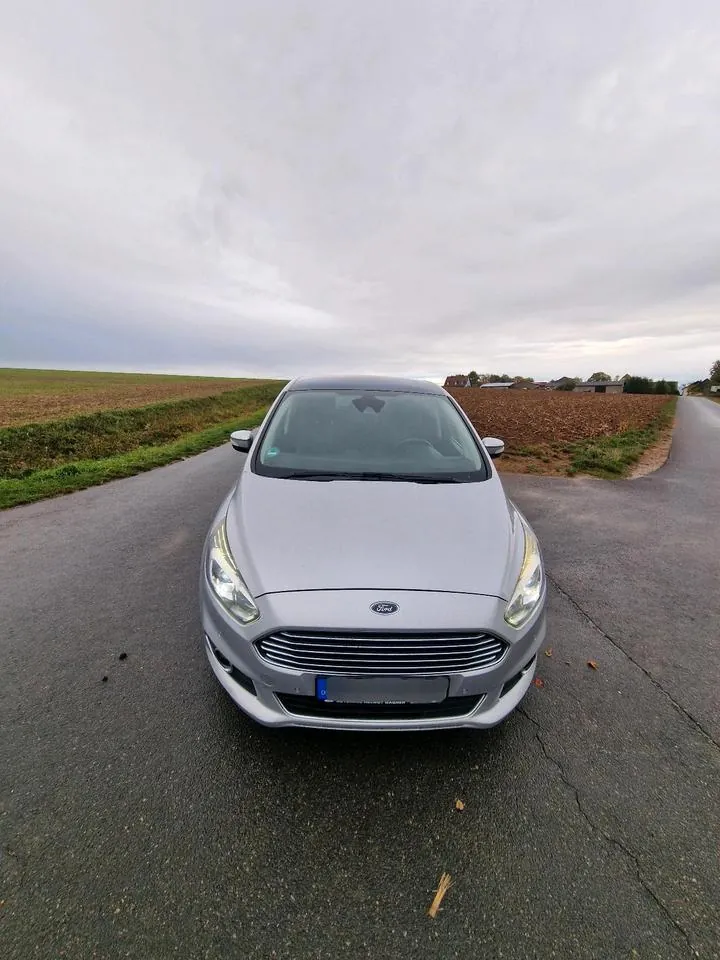 Ford S-Max