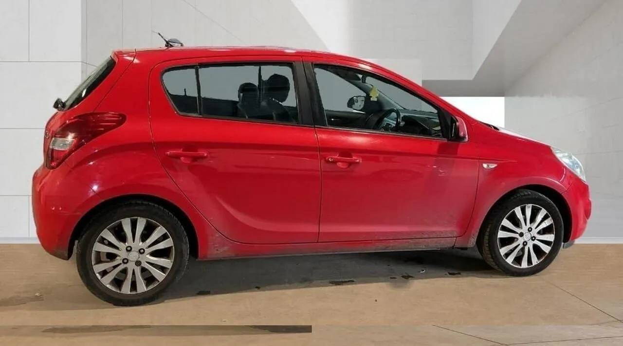 Hyundai I20 2010 photo 4