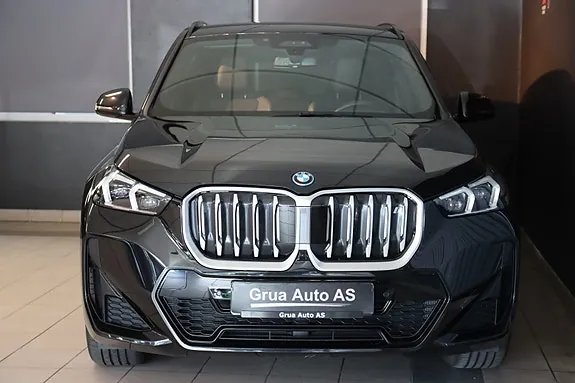 BMW Ix1 2024 photo 2