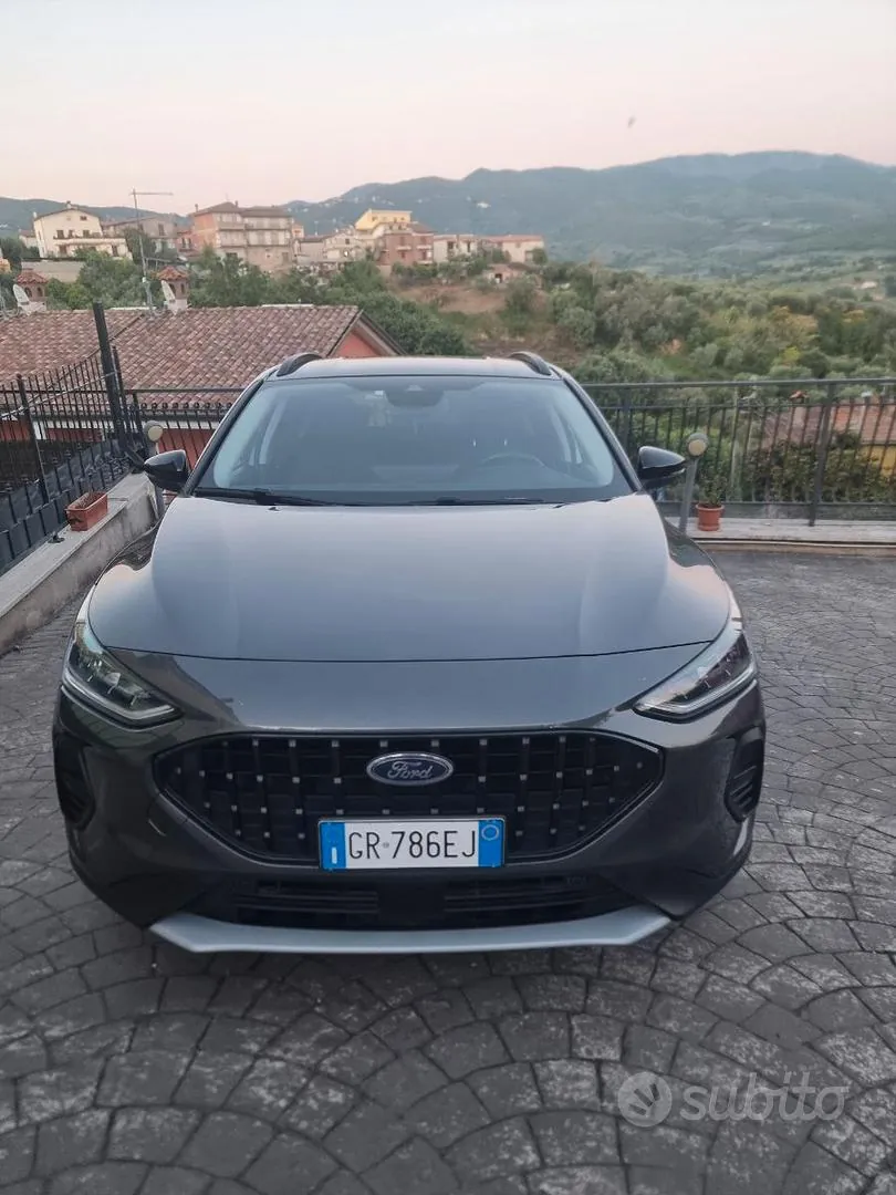 Ford Focus 2023 photo 3