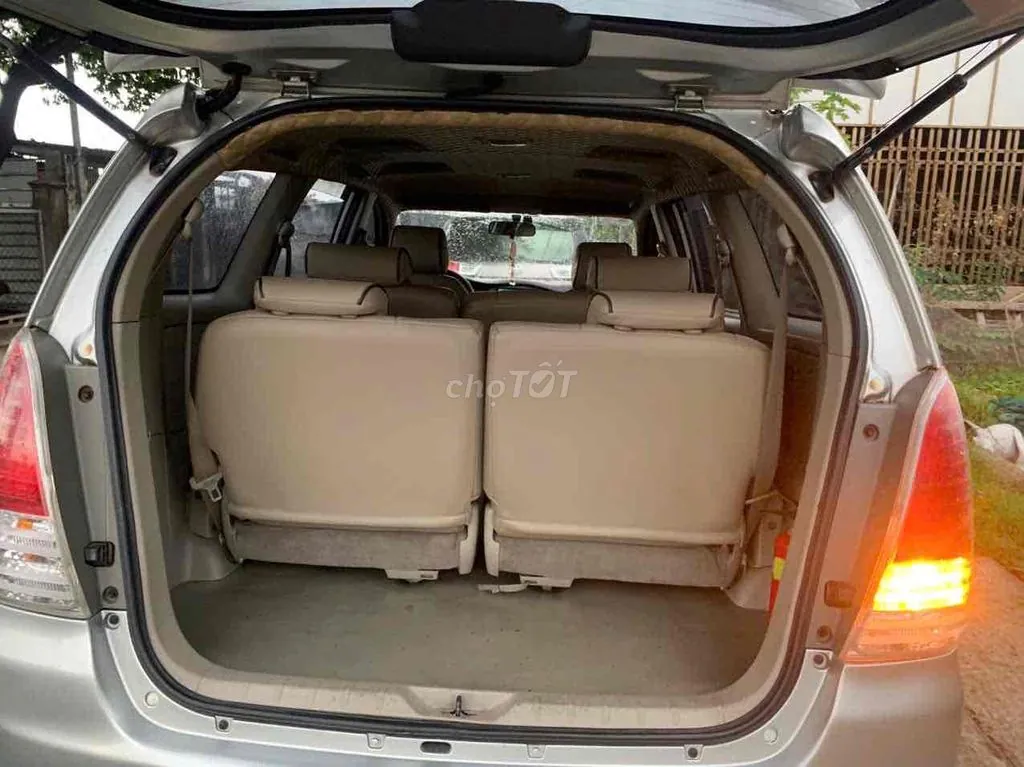 Toyota Innova 2011 photo 5