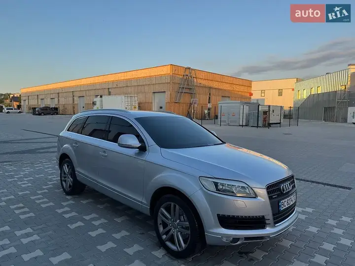 Audi Q7 2007 photo 4