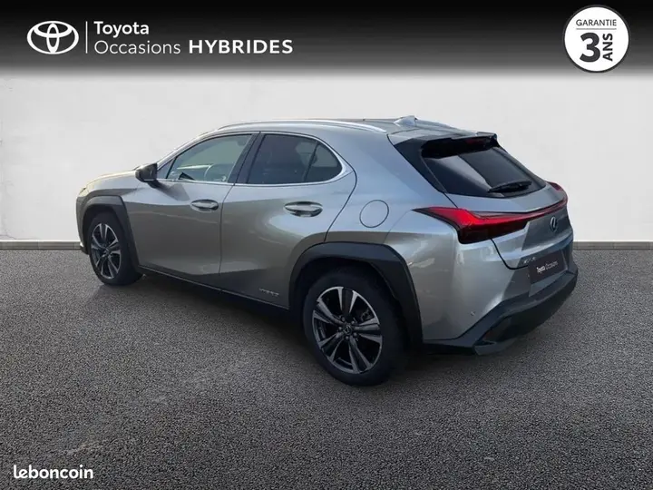 Lexus Ux 2021 photo 2