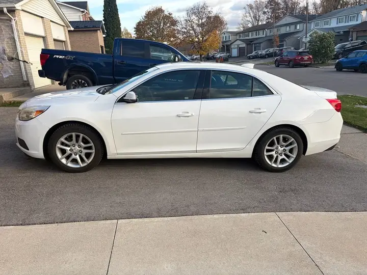 Chevrolet Malibu 2015 photo 3