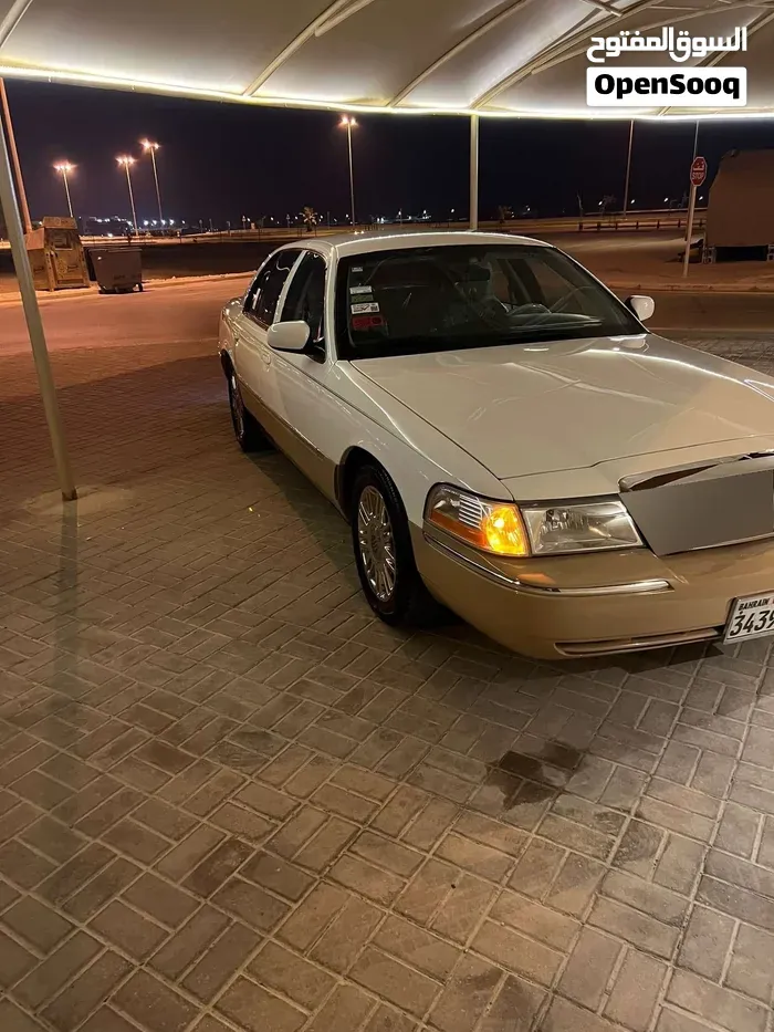 Ford Grand Marquis 2004 photo 3