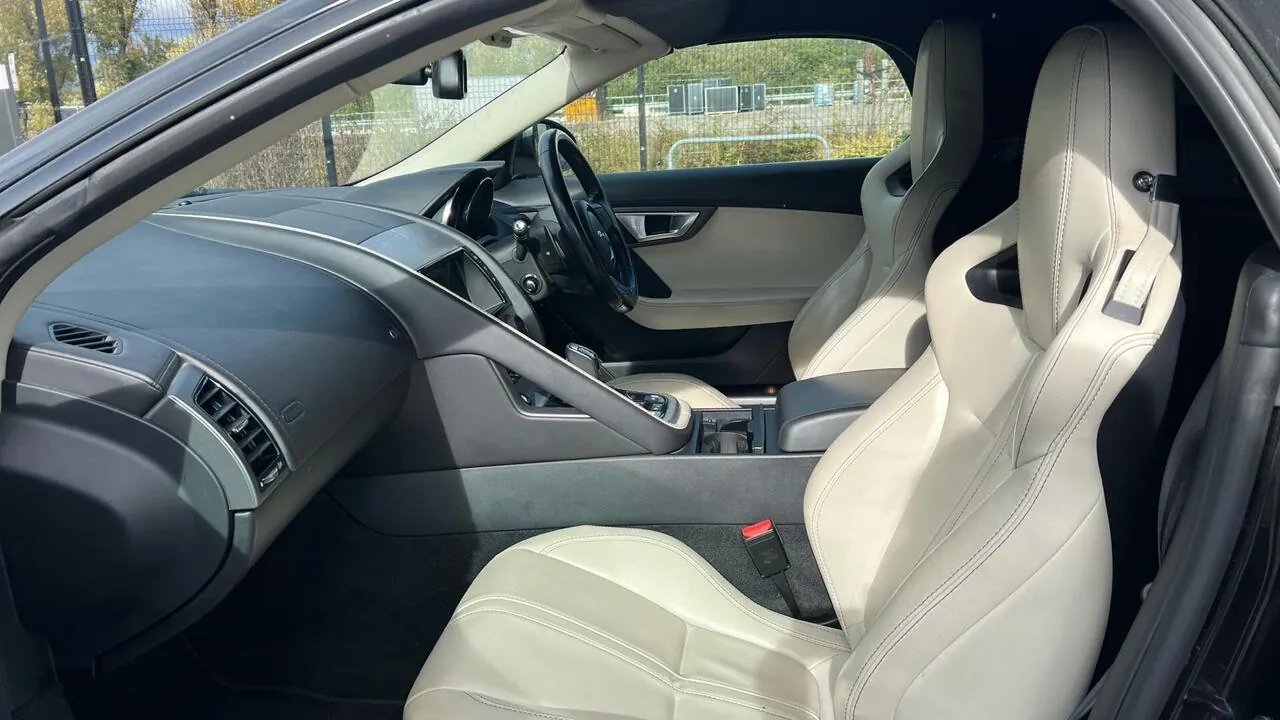 Jaguar F-Type 2016 photo 3