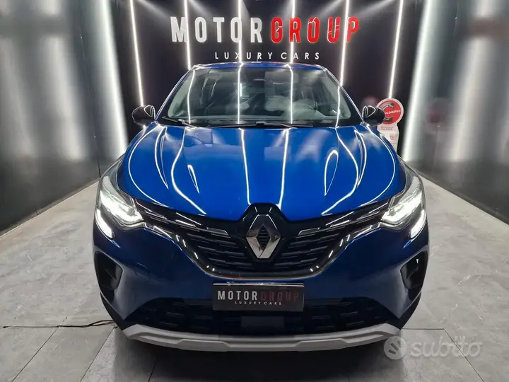 Renault Captur 2022 photo 2