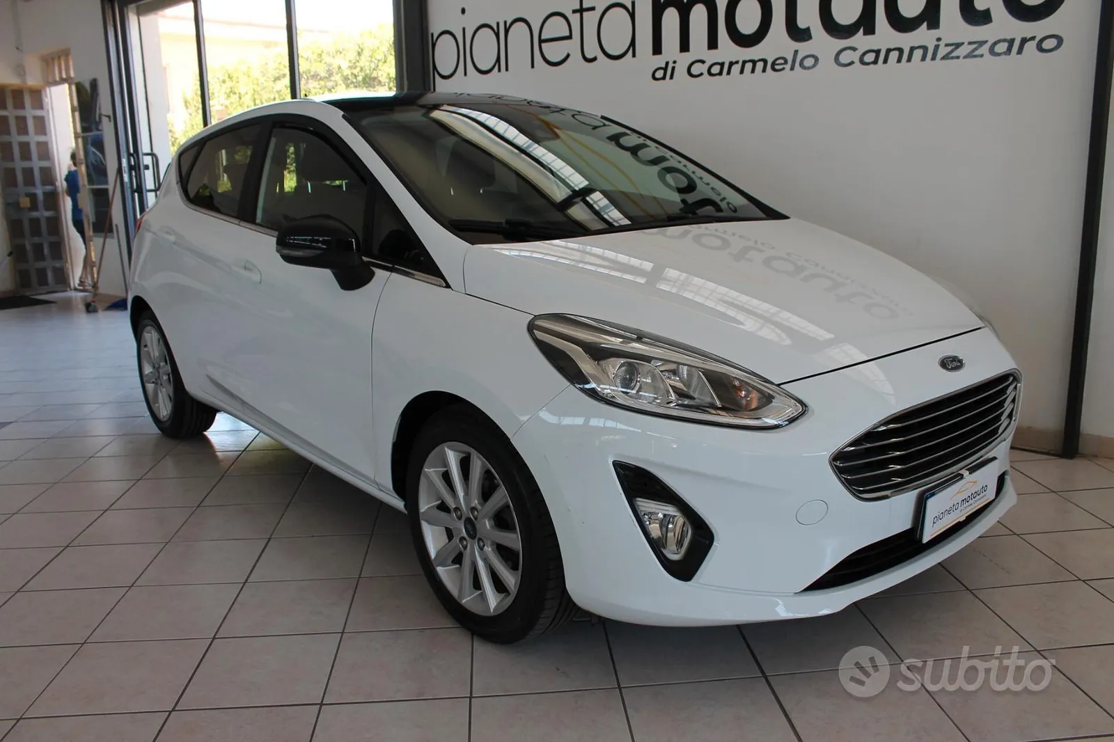 Ford Fiesta 2018 photo 2