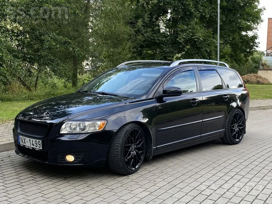 Volvo V50 2008 photo 2