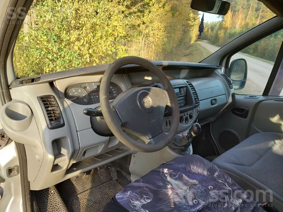 Renault Trafic 2003 photo 3