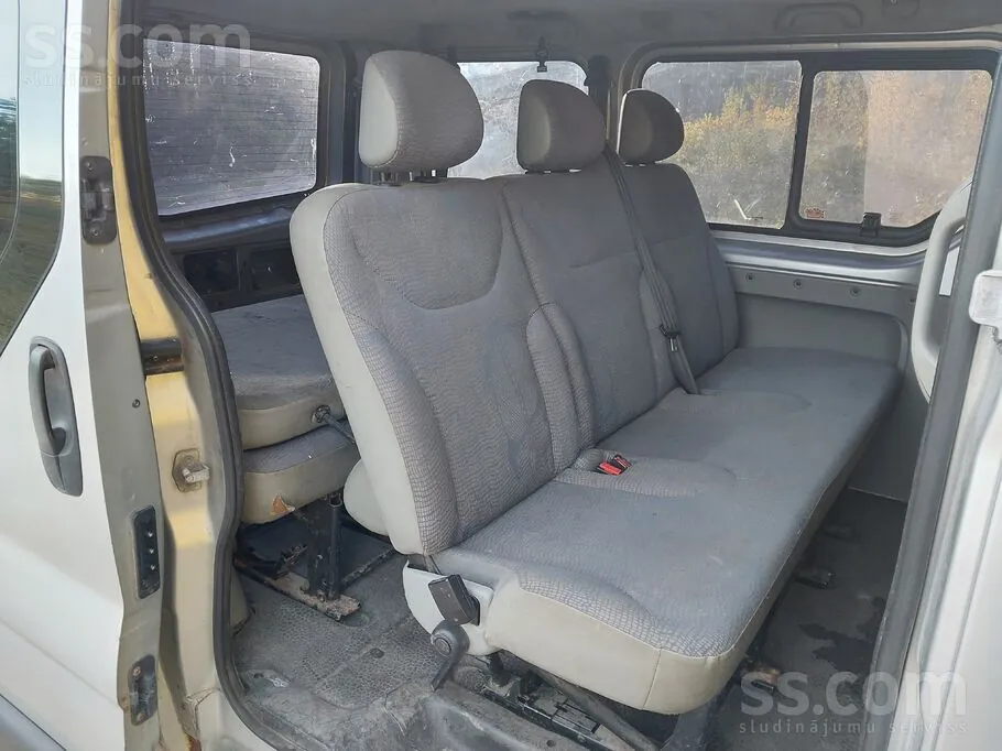 Renault Trafic 2003 photo 4