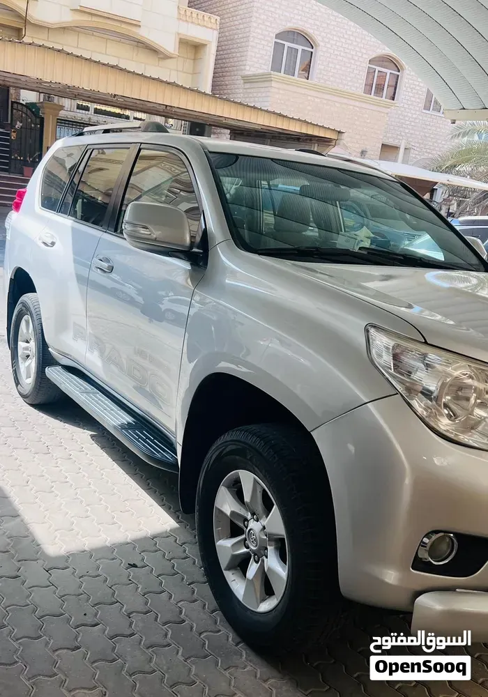 Toyota Prado 2012 photo 4