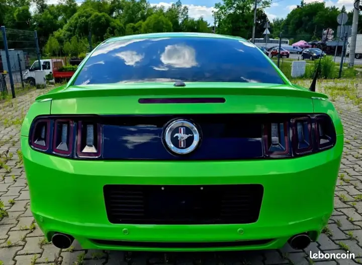 Ford Mustang 2013 photo 2