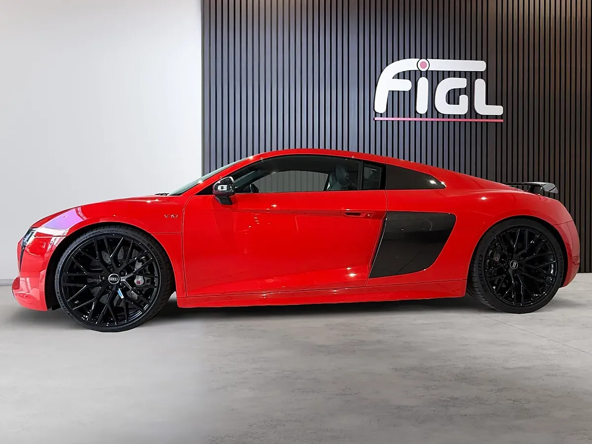 Audi R8 2016 photo 2