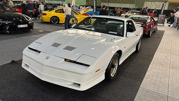 Pontiac Trans Am 1987 photo 5