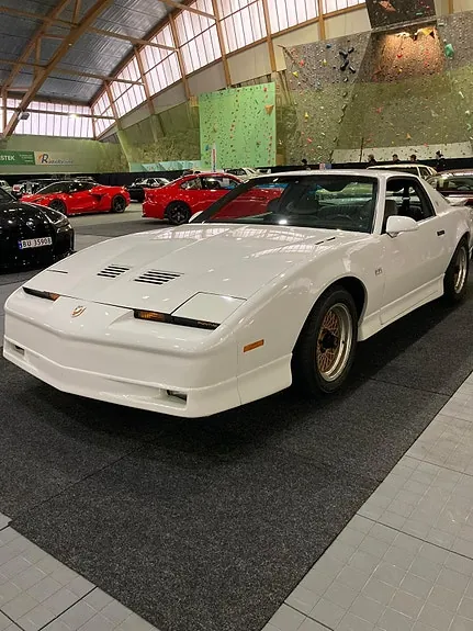 Pontiac Trans Am 1987 photo 4