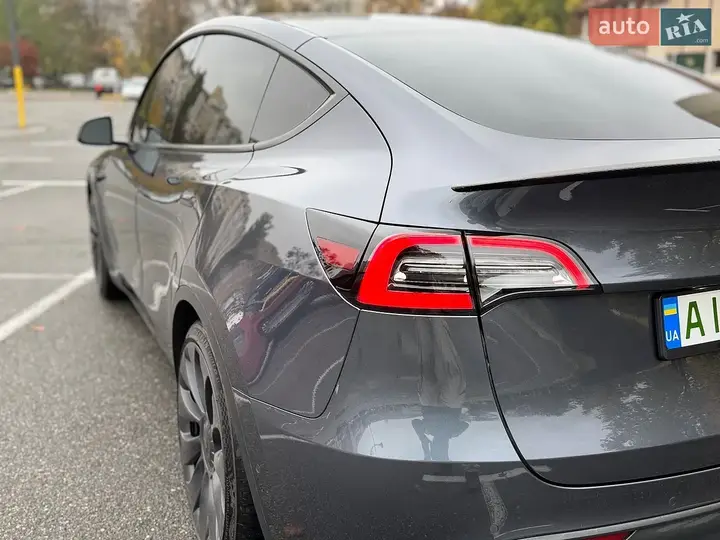 Tesla Model Y 2022 photo 5
