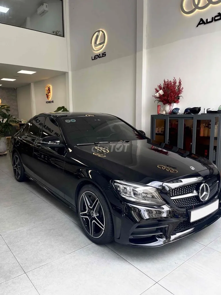 Mercedes-Benz C-Class 2020 photo 3