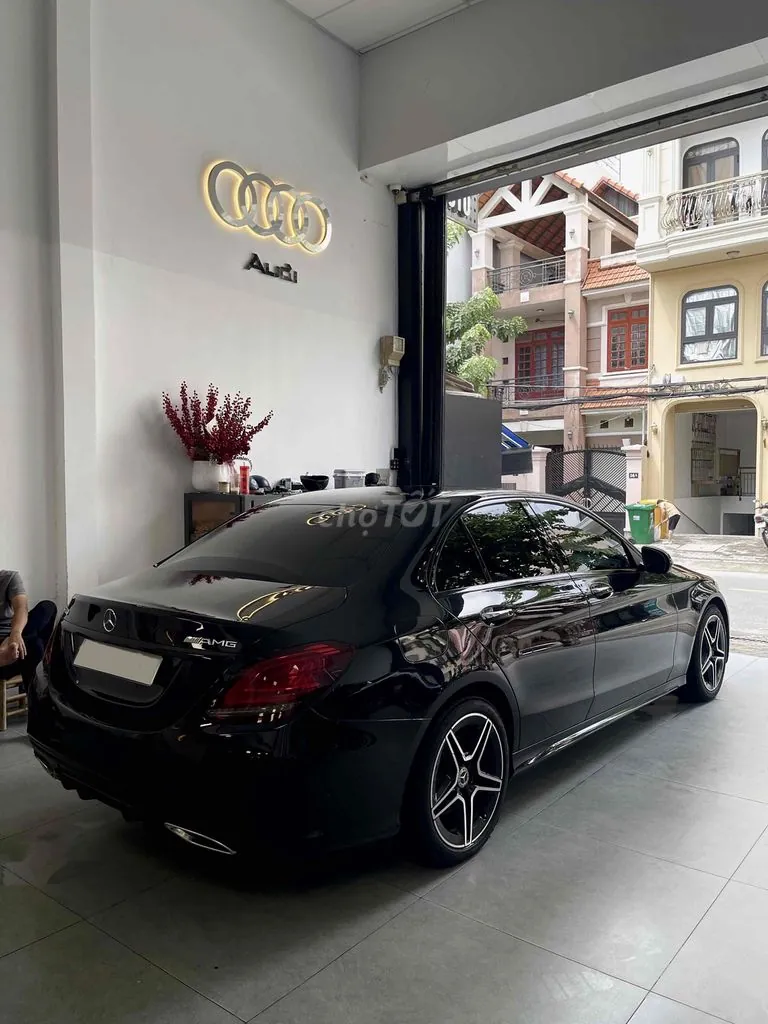 Mercedes-Benz C-Class 2020 photo 4