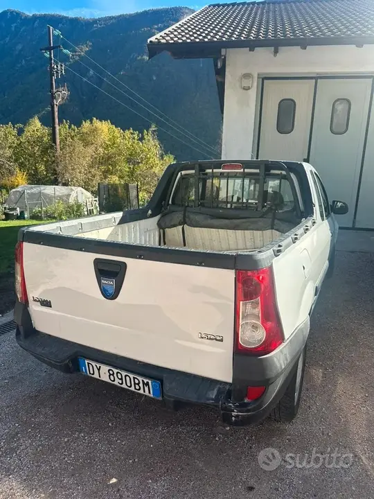 Dacia Logan 2009 photo 3