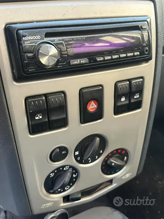 Dacia Logan 2009 photo 5