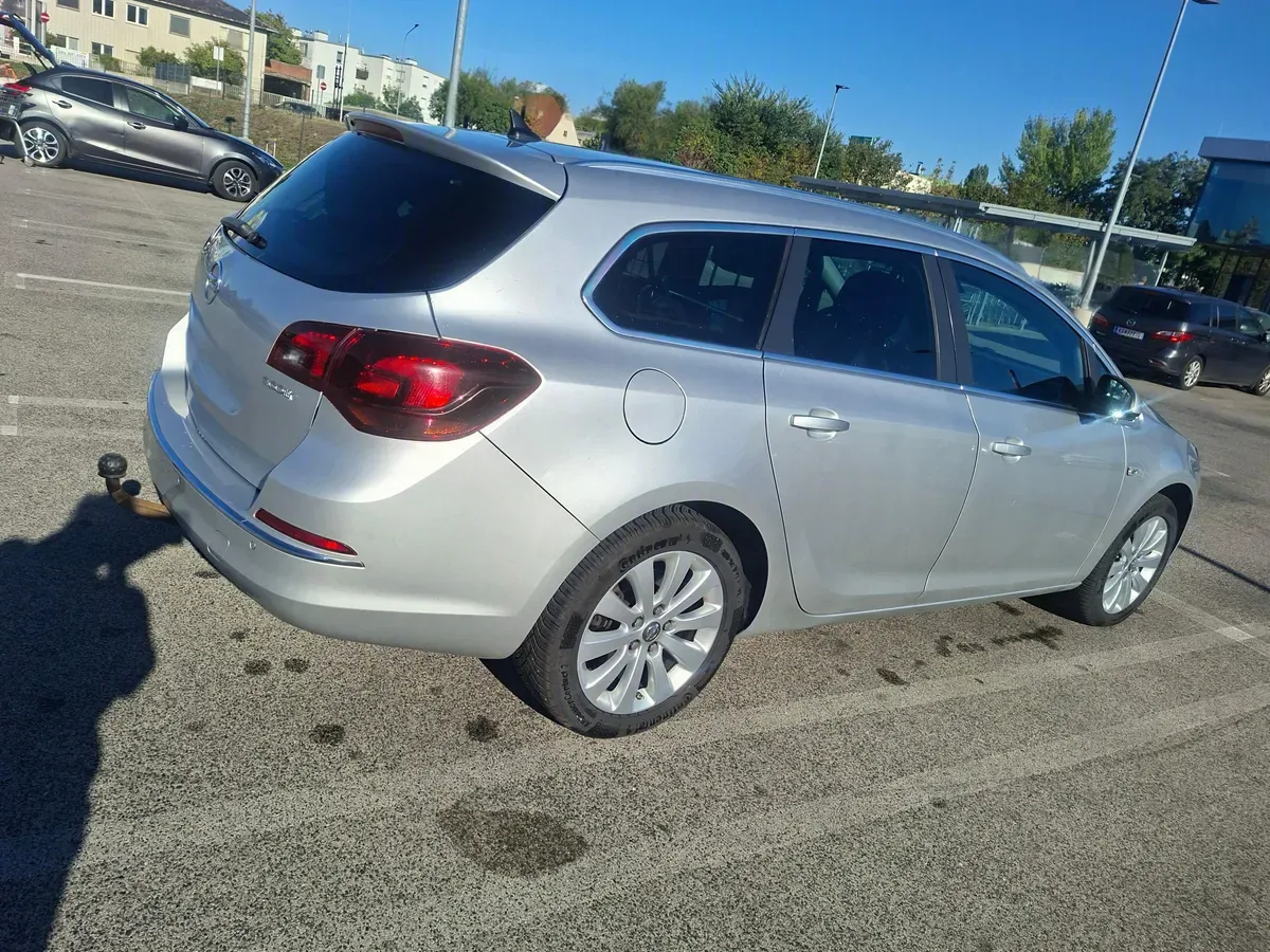 Opel Astra 2015 photo 3