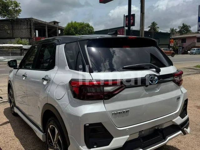 Toyota Yaris 2026 photo 5