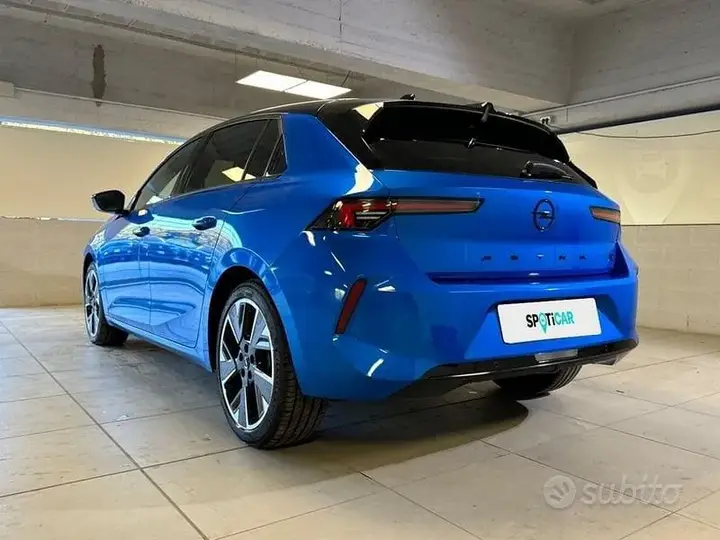 Opel Astra 2024 photo 3