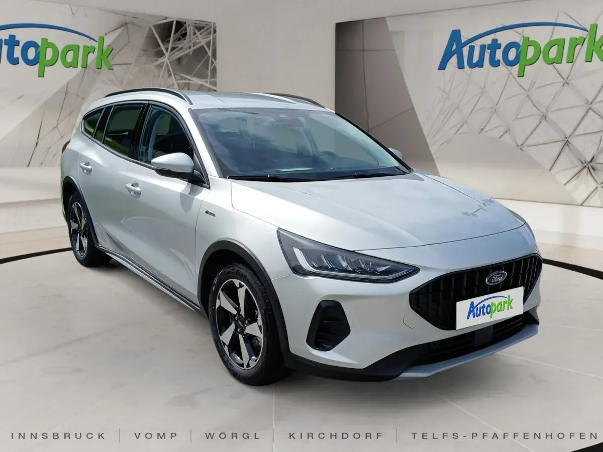 Ford Focus 2025 photo 3