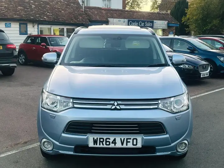 Mitsubishi Outlander 2014 photo 2