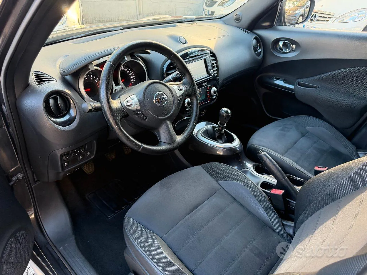 Nissan Juke 2018 photo 2