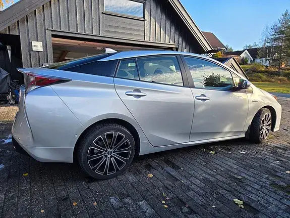 Toyota Prius 2016 photo 4