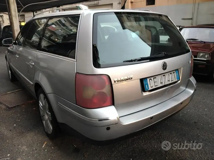 Volkswagen Passat 2003 photo 4