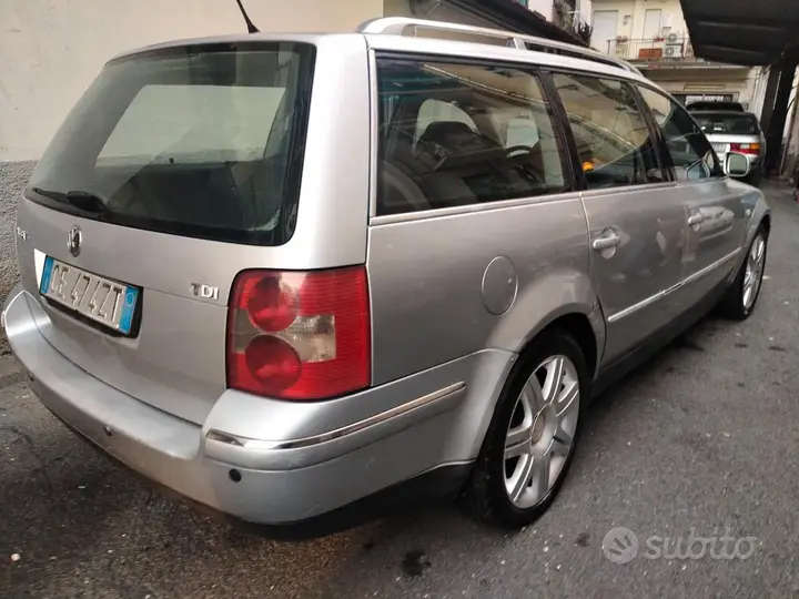 Volkswagen Passat 2003 photo 3