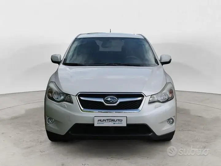 Subaru Xv 2013 photo 2