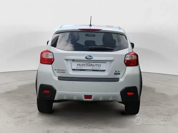 Subaru Xv 2013 photo 3