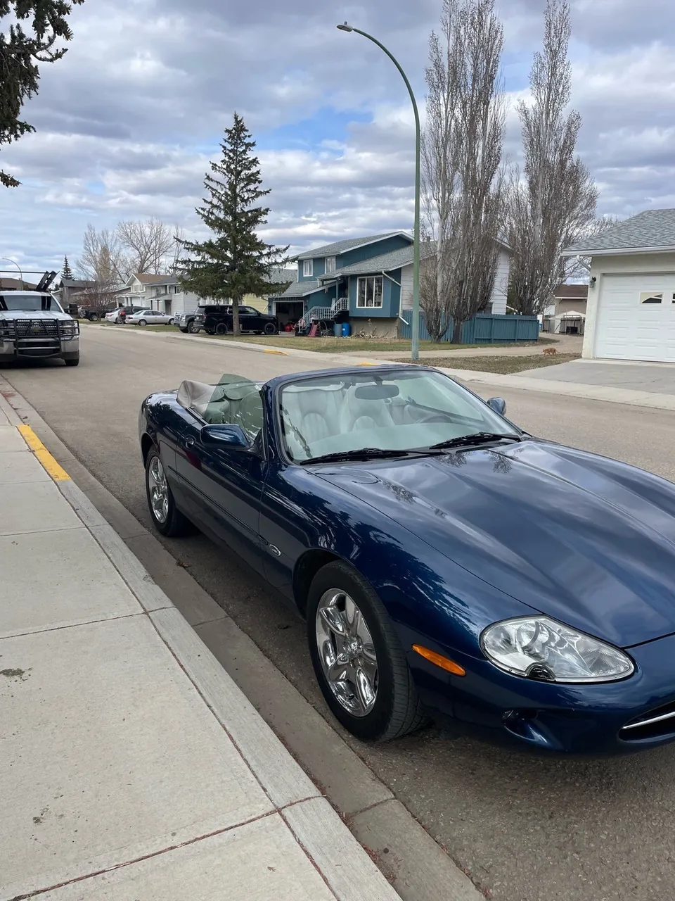 Jaguar Xk8 1997 photo 3