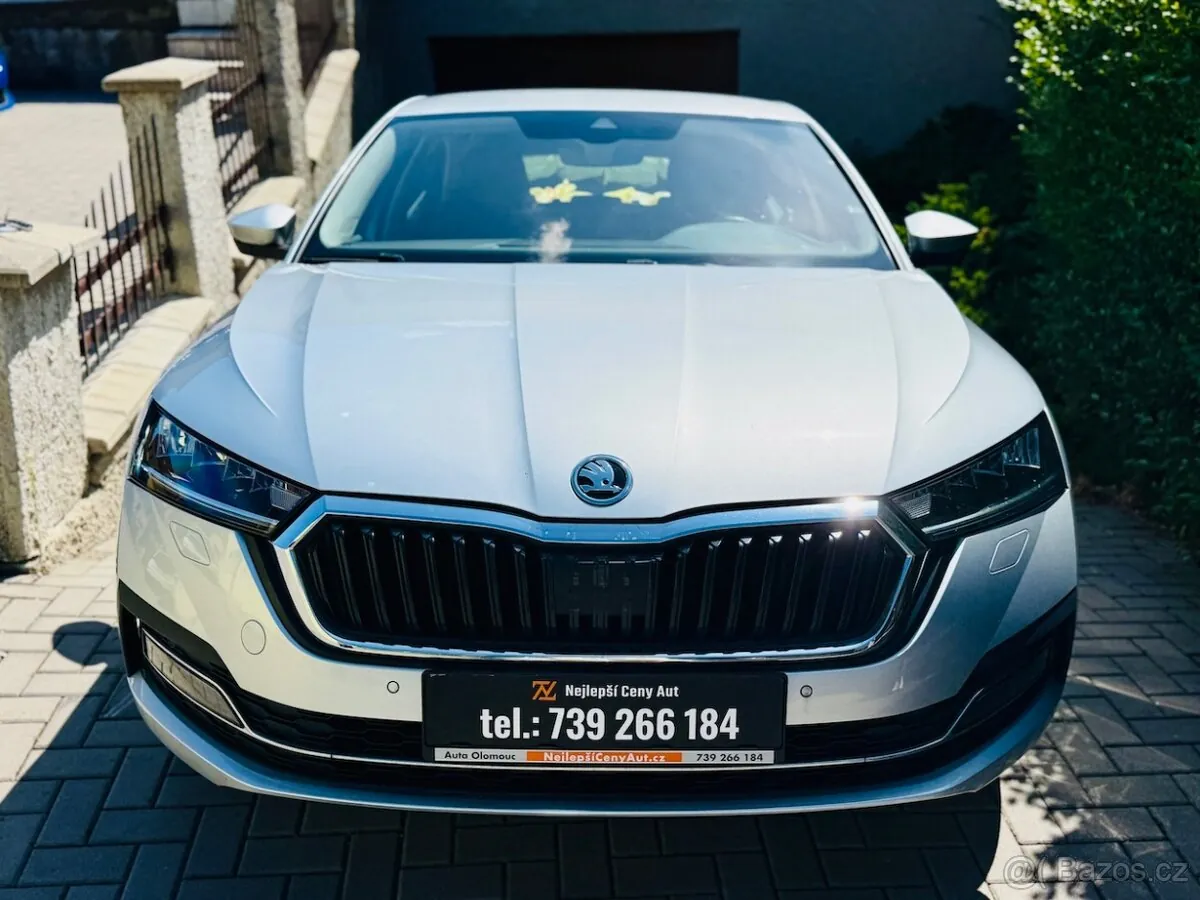 Skoda Octavia 2021 photo 2