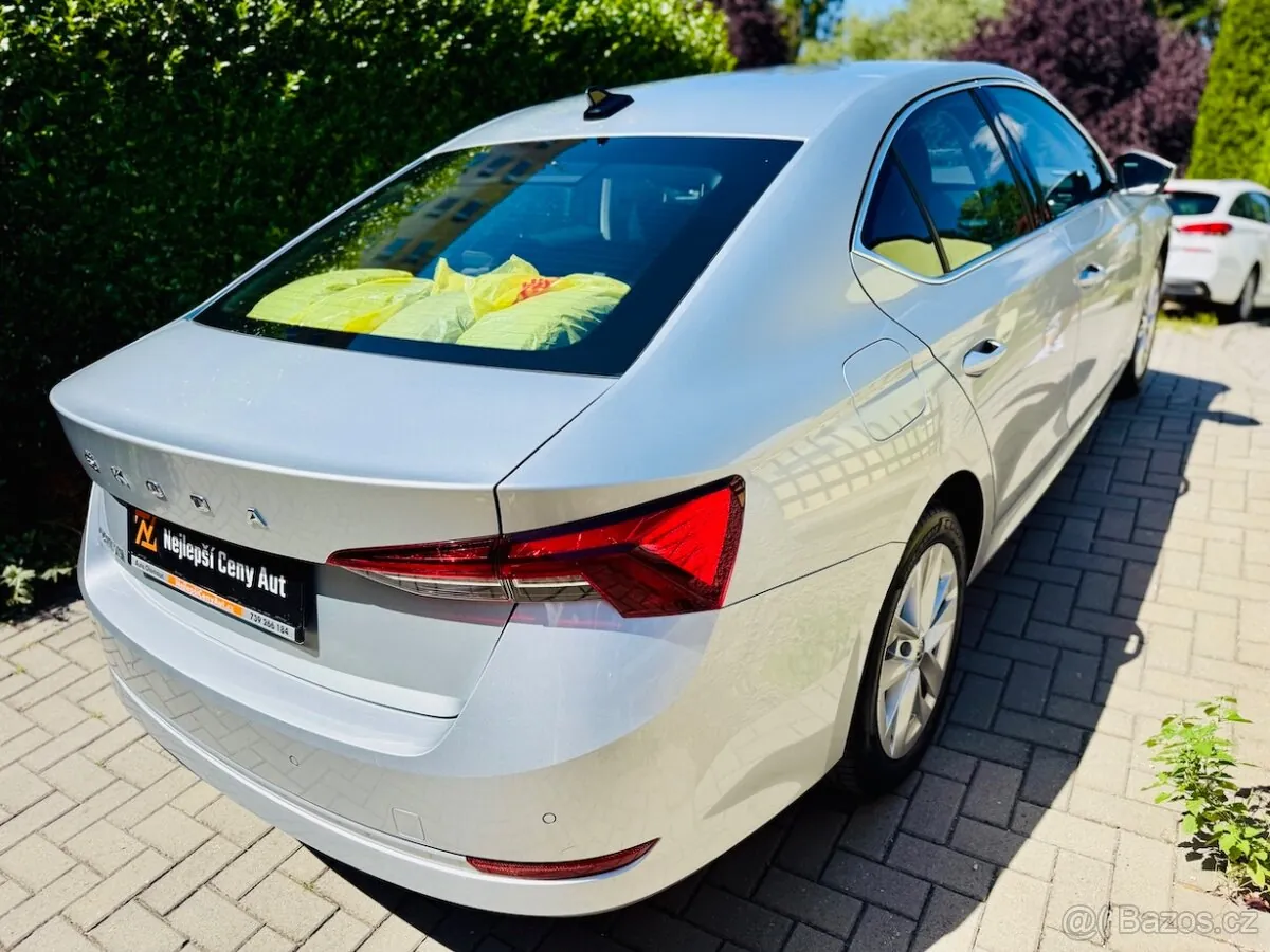 Skoda Octavia 2021 photo 5
