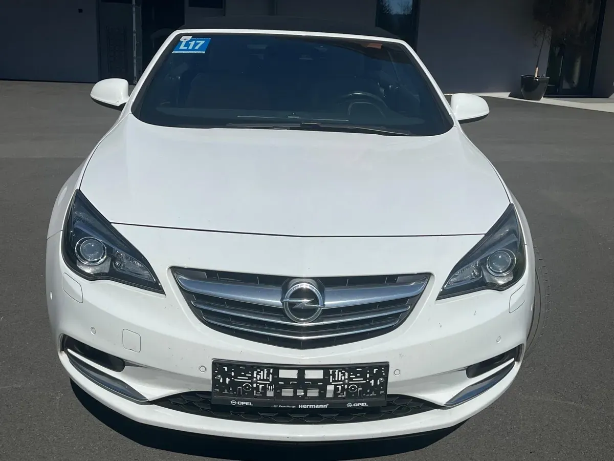 Opel Cascada 2013 photo 2