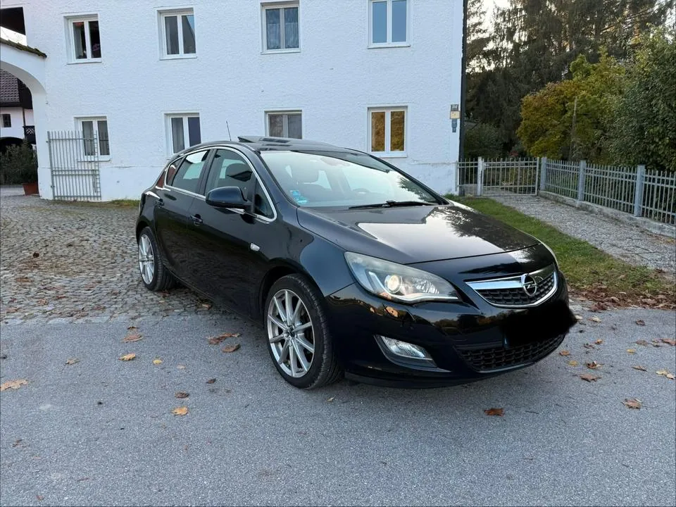 Opel Astra J