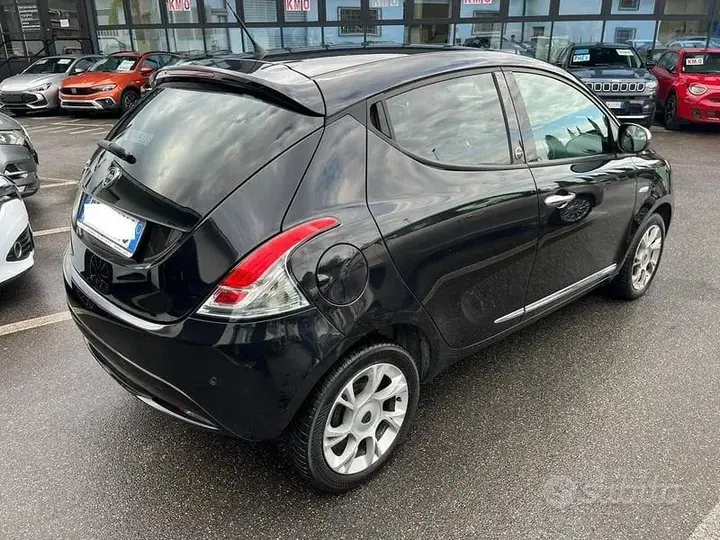 Lancia Ypsilon 2018 photo 5
