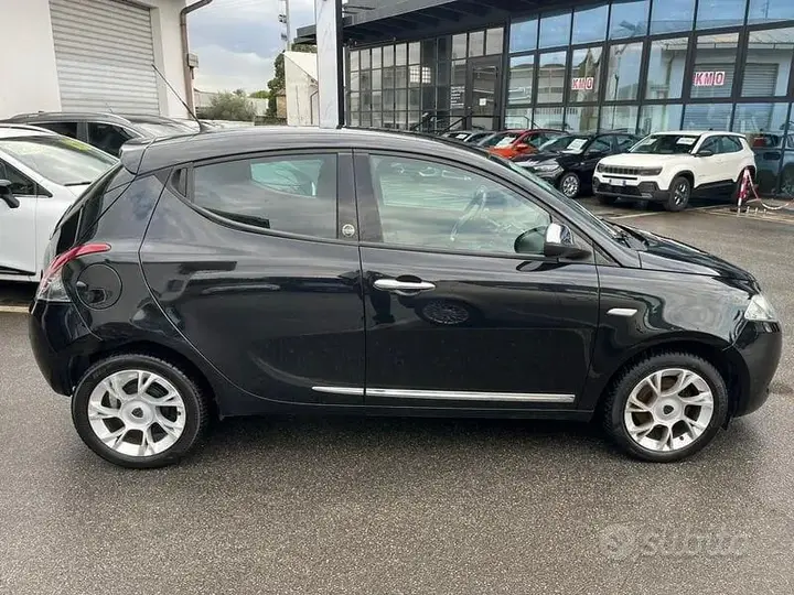 Lancia Ypsilon 2018 photo 4