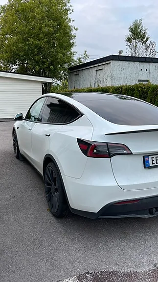 Tesla Model Y 2022 photo 5