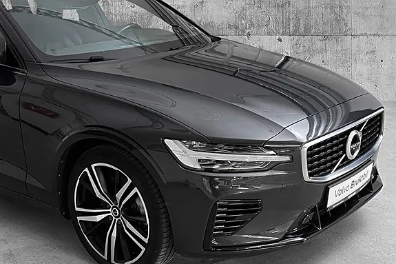 Volvo V60 2020 photo 2
