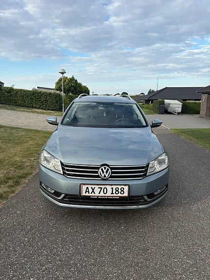 Volkswagen Passat 2011 photo 5