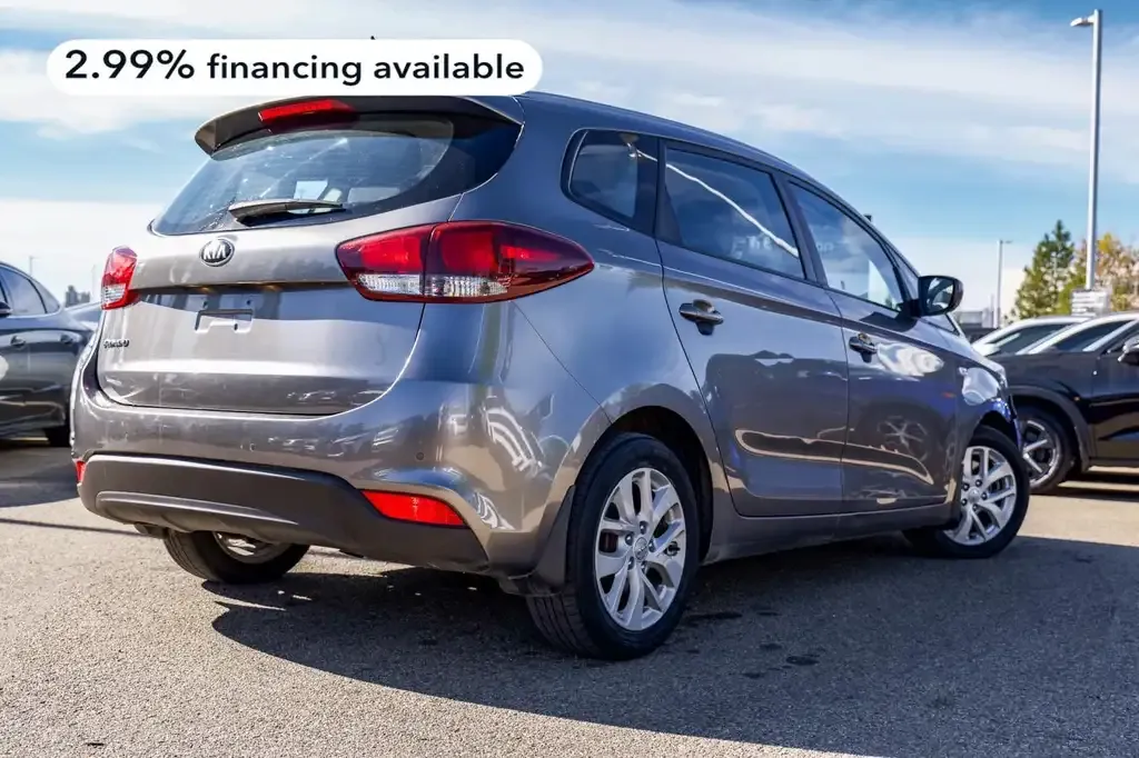 Kia Rondo 2017 photo 2