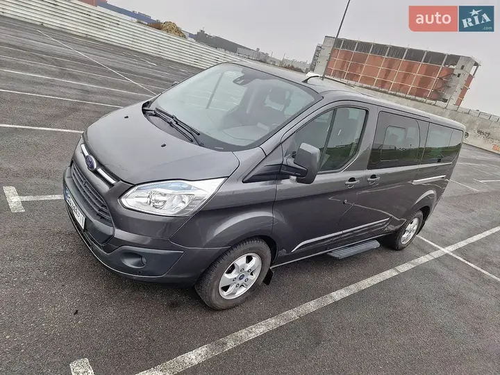 Ford Tourneo Custom