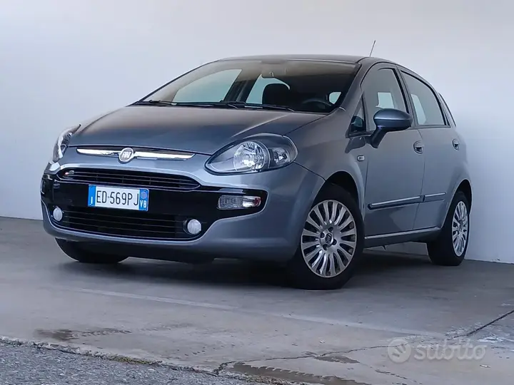 Fiat Punto Evo 2011 photo 4