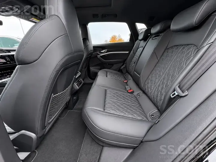 Audi E-Tron 2021 photo 5